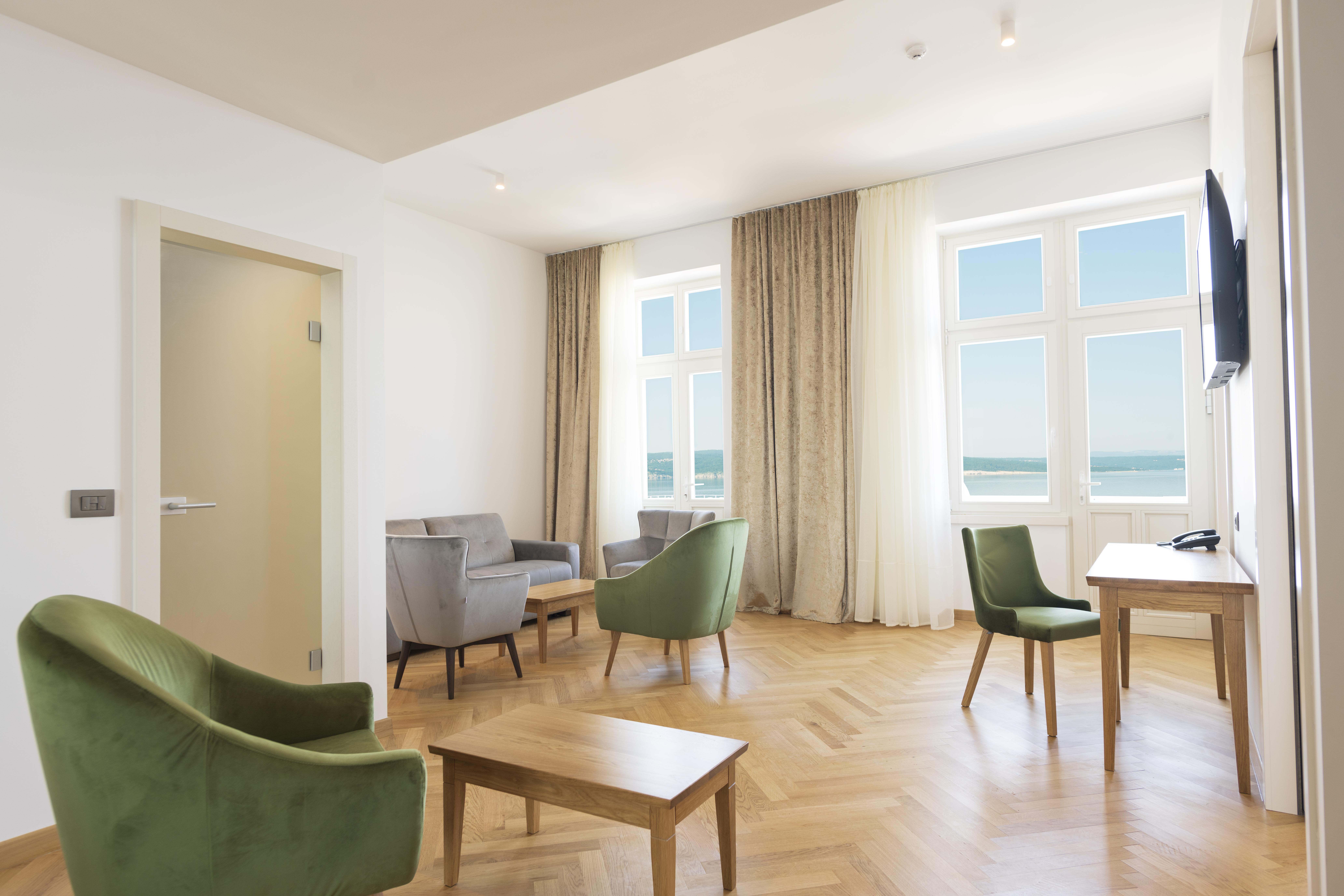 Hotel Miramare Crikvenica Ngoại thất bức ảnh Suite